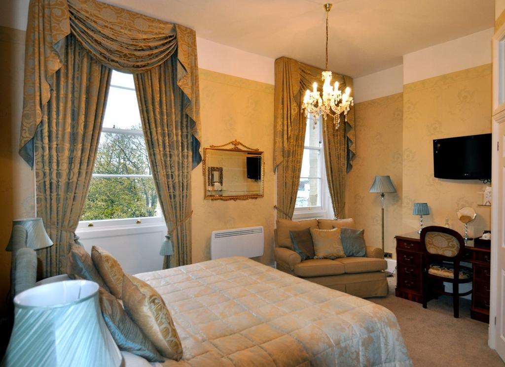Willoughby House Hotel & Apartments Cheltenham Zimmer foto